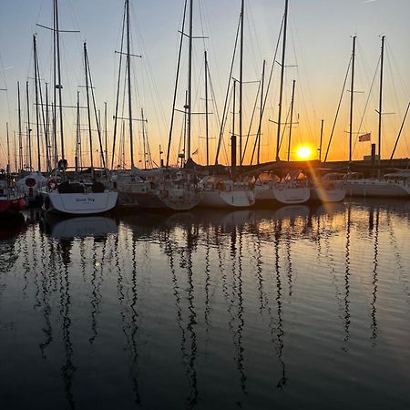 Voilier A Quai Hotell La Rochelle  Exteriör bild